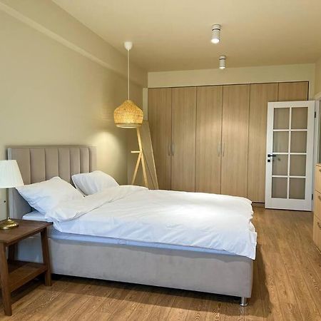 2 Bedroom On Ismail Corner Stefan Cel Mare, New Apartment, Chisinau Center! Eksteriør billede